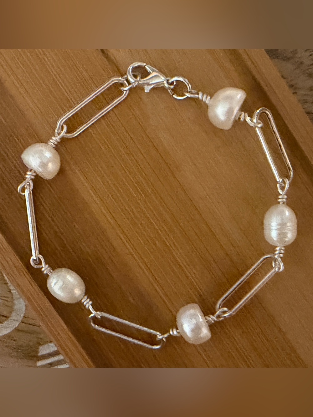 New Beautiful Silver Paper Clip Chain & White Baroque Pearl Bracelet